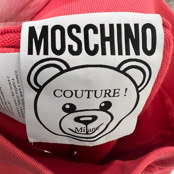 Moschino short set. - Picture 4 of 6